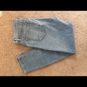 Girlfriend Karolina ankle jeans
